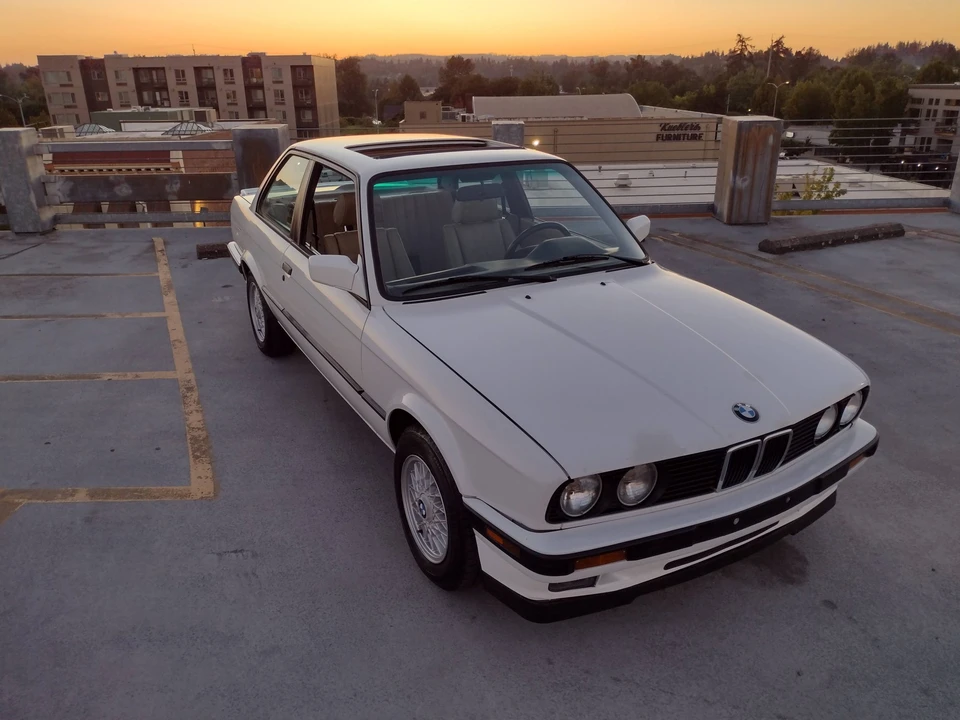 1991 BMW E30 3 Series - Image 10 of 31
