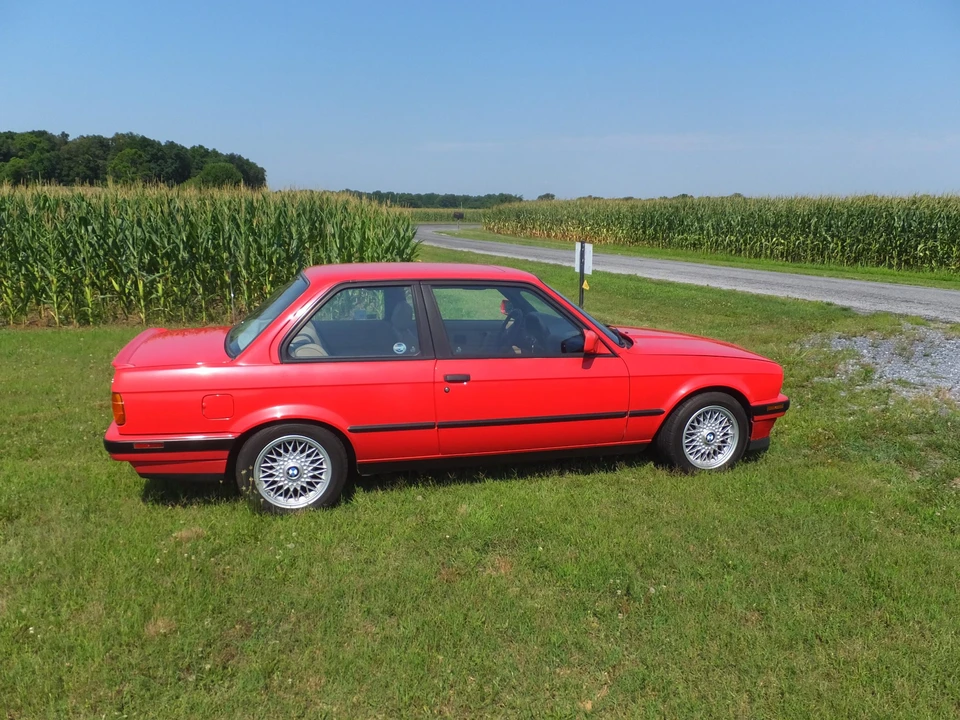 1991 BMW E30 3 Series - Image 13 of 31