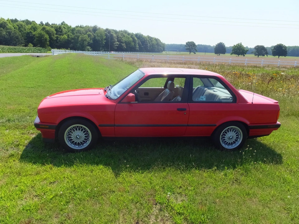 1991 BMW E30 3 Series - Image 4 of 31