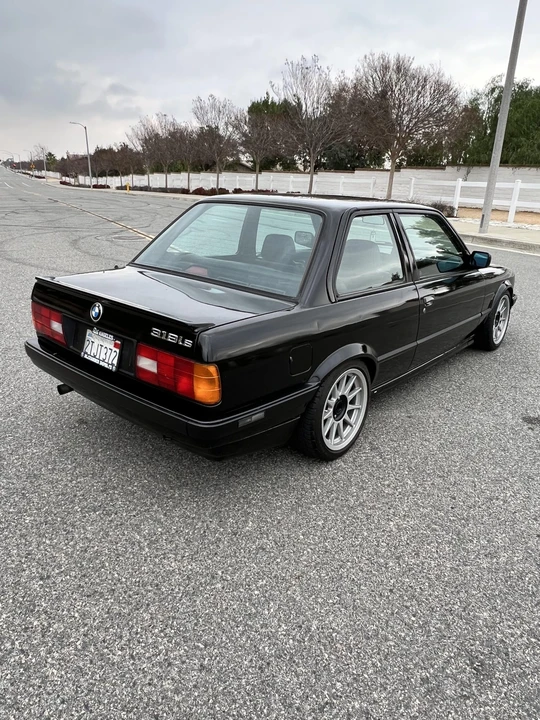 1991 BMW E30 3 Series - Image 11 of 31