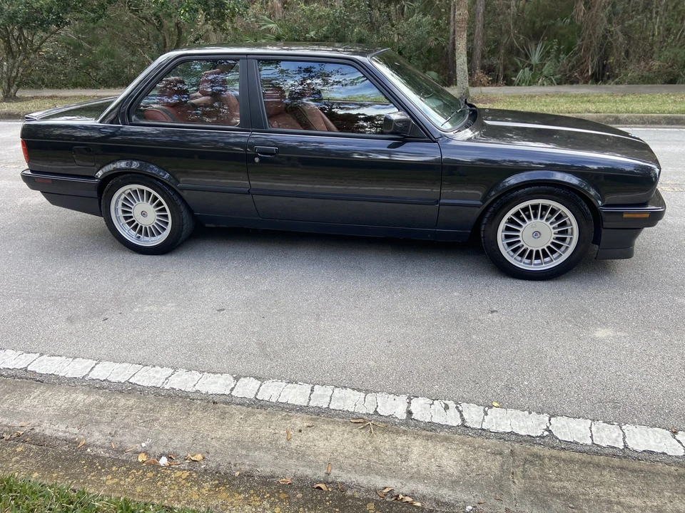 1991 BMW E30 3 Series - Image 13 of 31