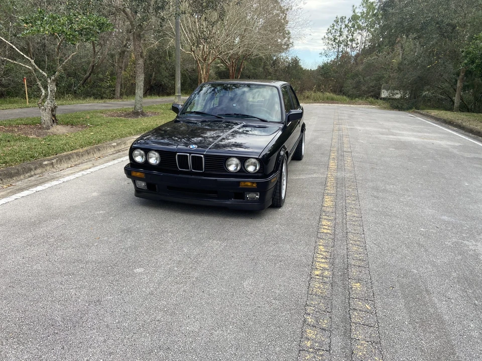 1991 BMW E30 3 Series - Image 2 of 31