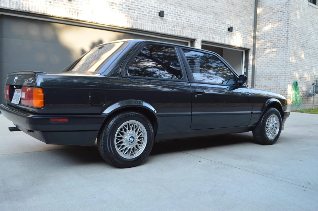 1991 BMW E30 3 Series - Image 9 of 31
