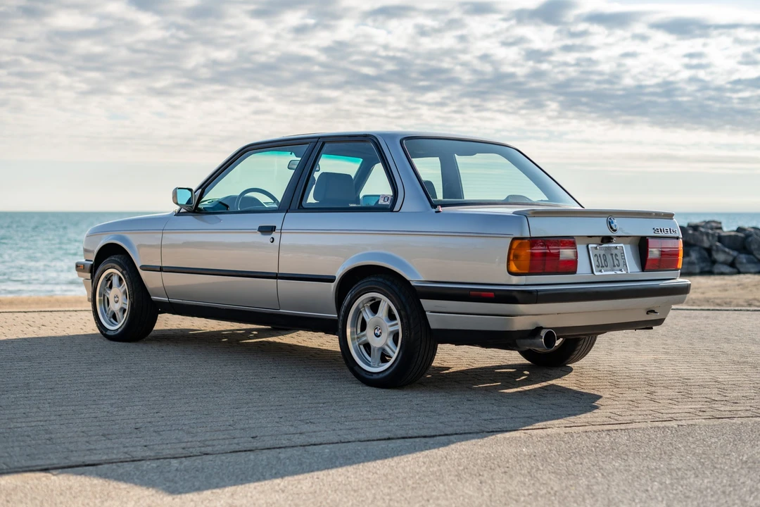 1991 BMW E30 3 Series - Image 9 of 31
