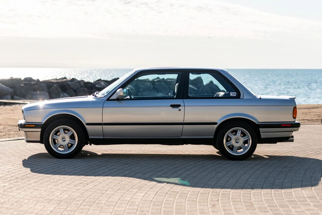 1991 BMW E30 3 Series - Image 10 of 31