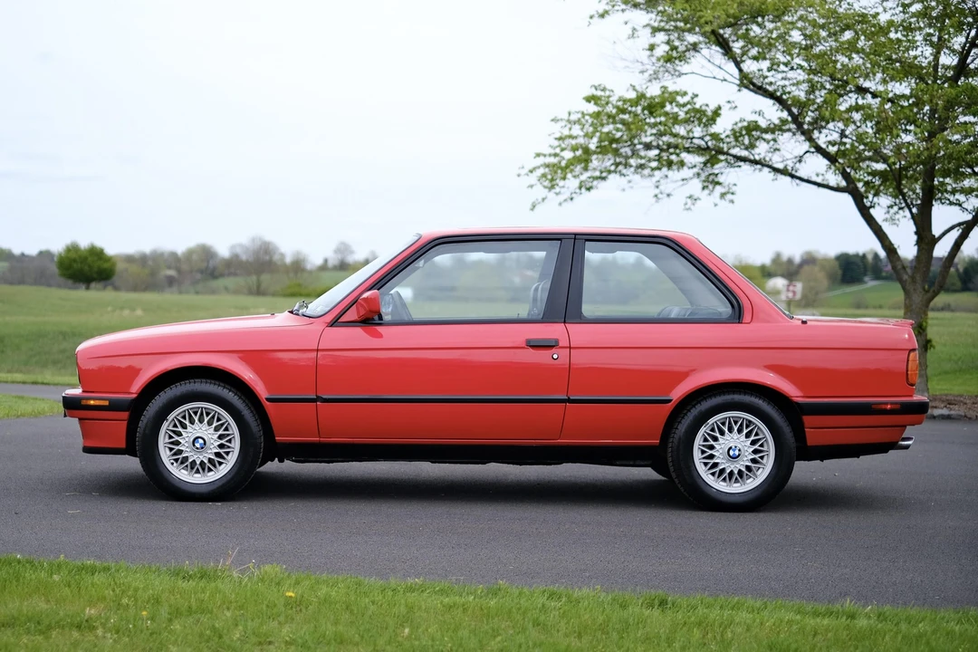 1991 BMW E30 3 Series - Image 14 of 31