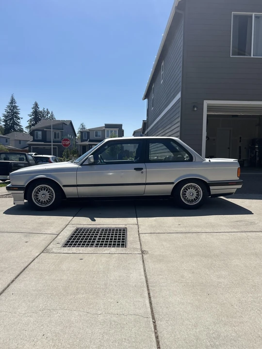 1991 BMW E30 3 Series - Image 11 of 31