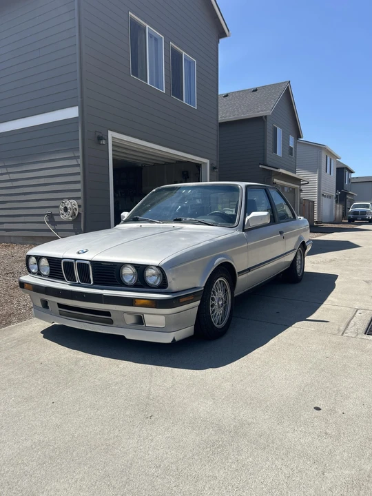 1991 BMW E30 3 Series - Image 2 of 31