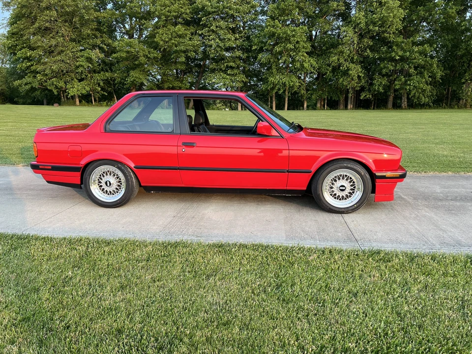 1991 BMW E30 3 Series - Image 11 of 31