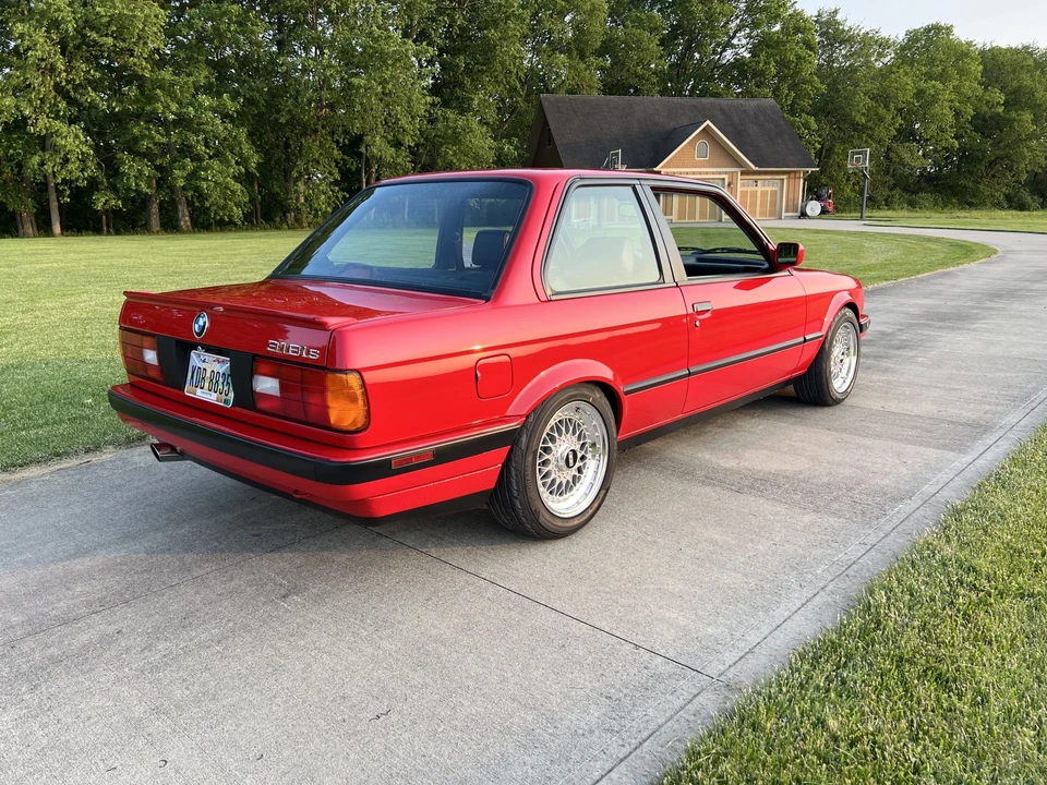 1991 BMW E30 3 Series - Image 9 of 31