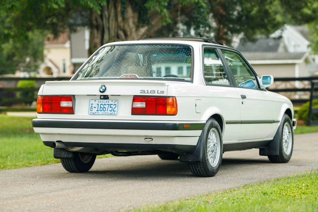 1991 BMW E30 3 Series - Image 11 of 31