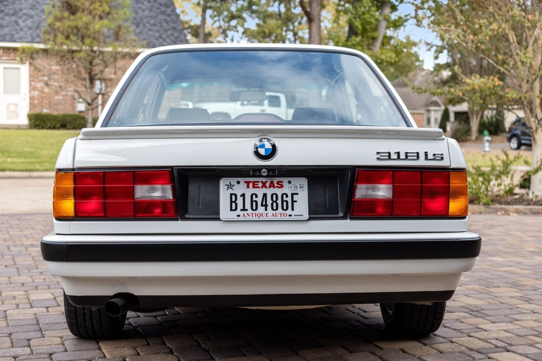 1991 BMW E30 3 Series - Image 13 of 31