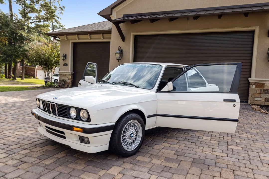 1991 BMW E30 3 Series - Image 16 of 31