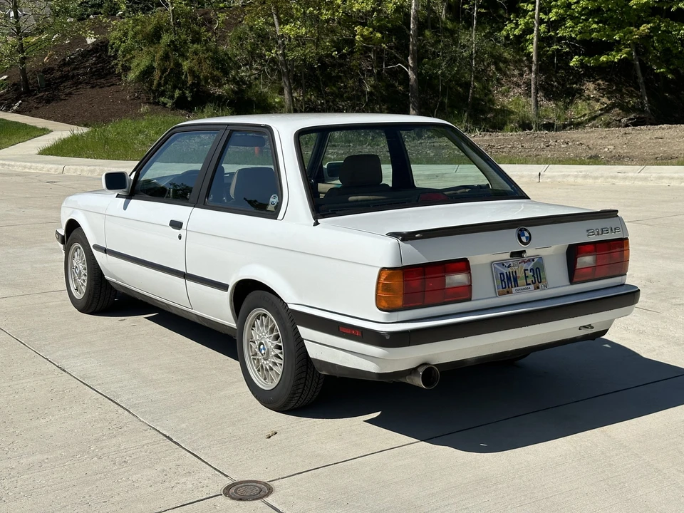 1991 BMW E30 3 Series - Image 8 of 31