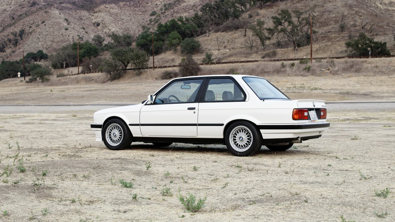 1991 BMW E30 3 Series - Image 5 of 31