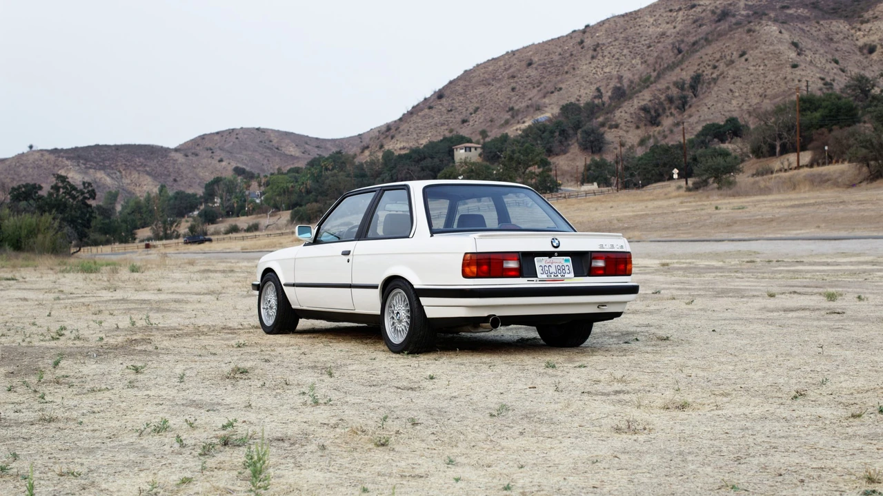 1991 BMW E30 3 Series - Image 13 of 31