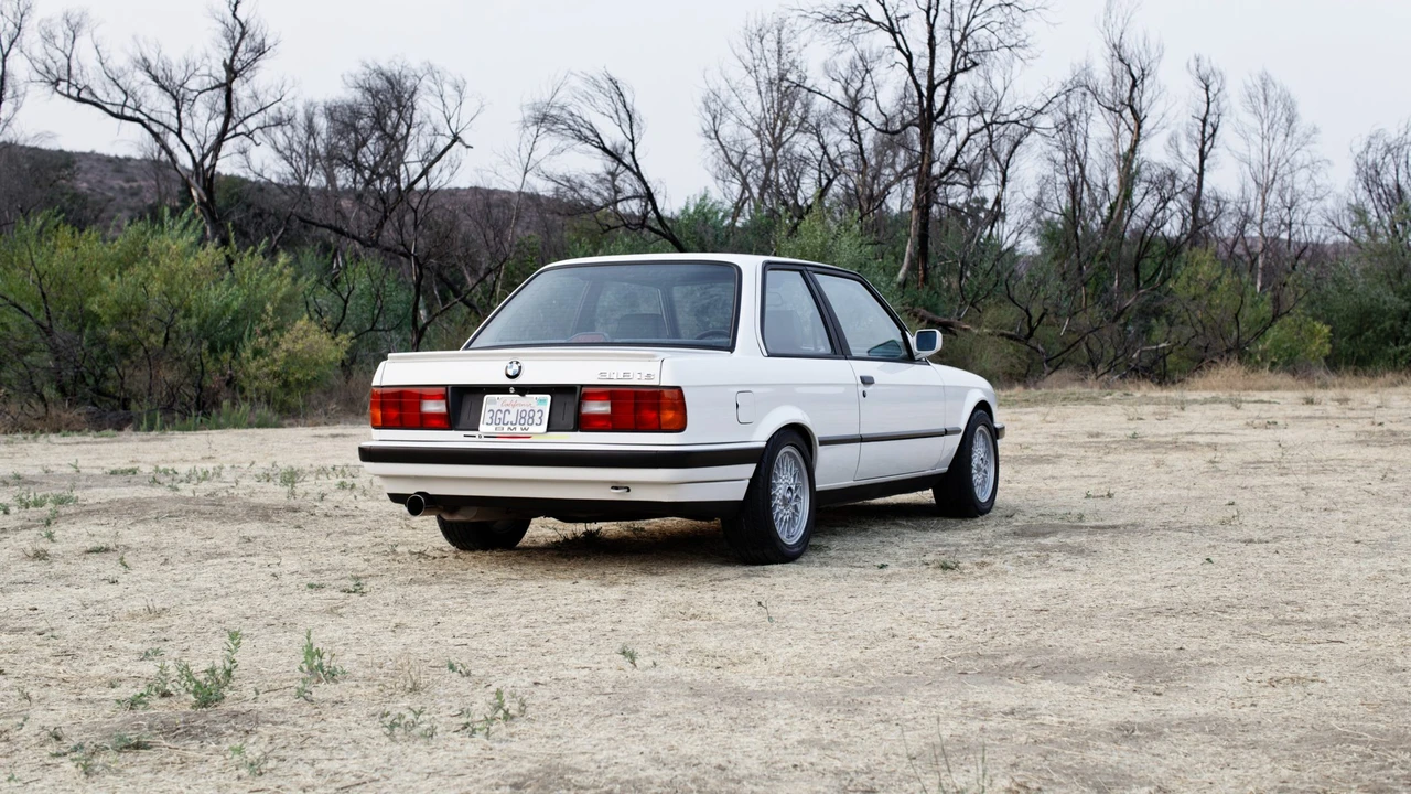 1991 BMW E30 3 Series - Image 7 of 31