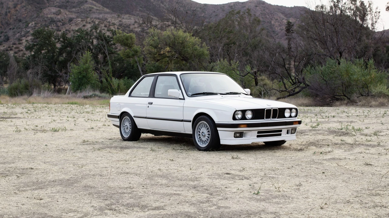 1991 BMW E30 3 Series - Image 11 of 31