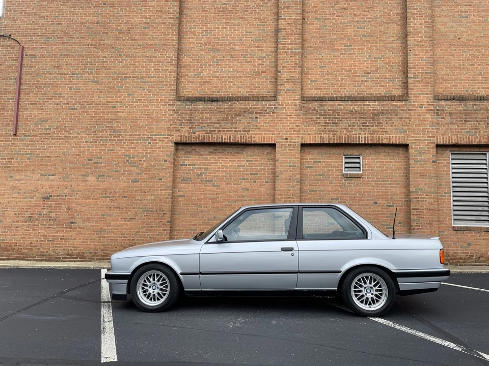 1991 BMW E30 3 Series - Image 17 of 31