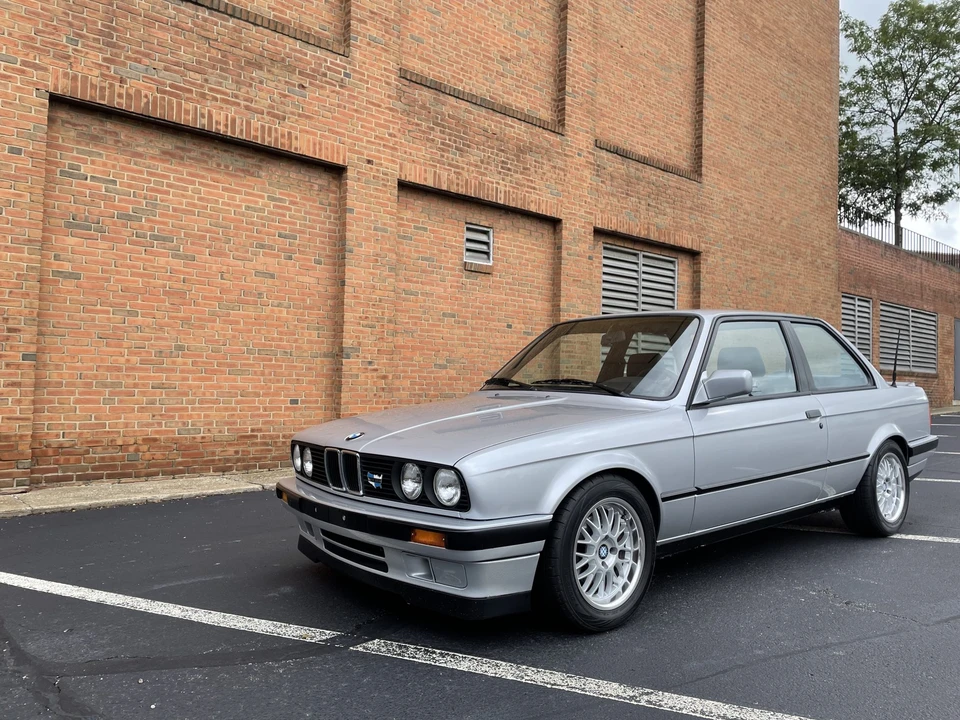 1991 BMW E30 3 Series - Image 4 of 31