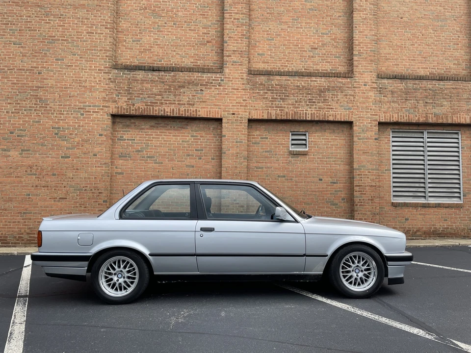 1991 BMW E30 3 Series - Image 12 of 31