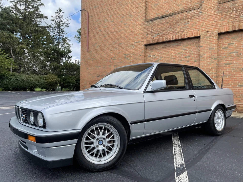 1991 BMW E30 3 Series - Image 3 of 31