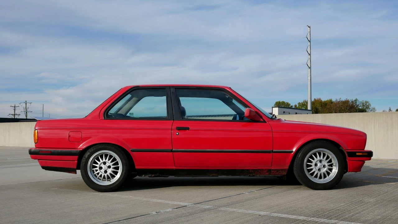 1991 BMW E30 3 Series - Image 5 of 31