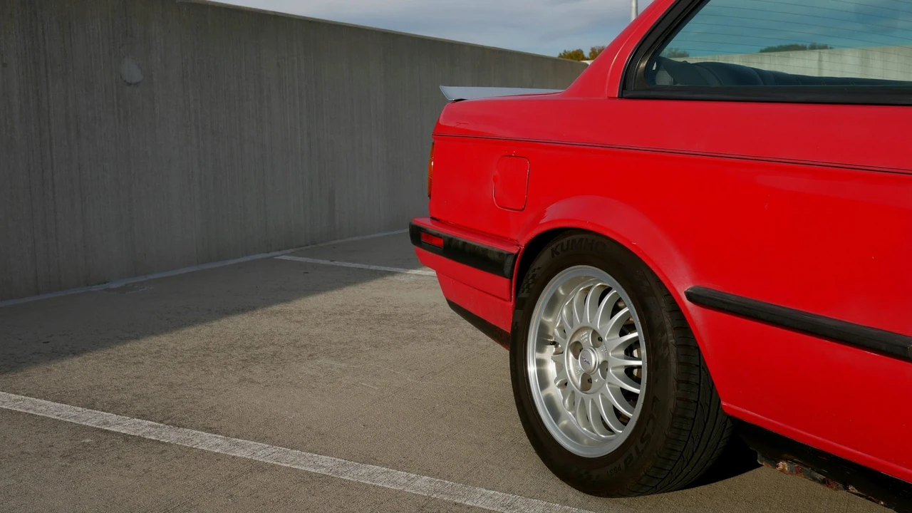 1991 BMW E30 3 Series - Image 17 of 31