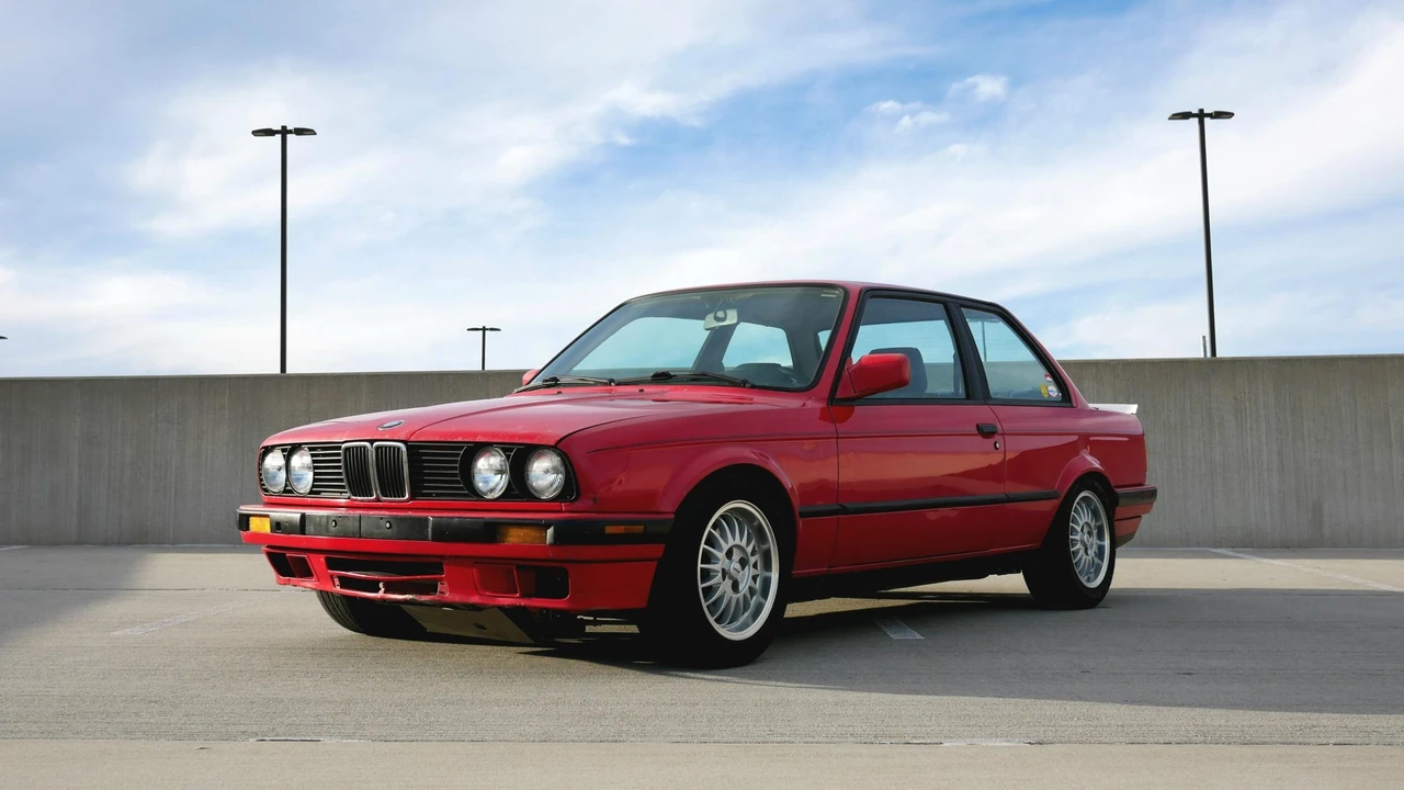 1991 BMW E30 3 Series - Image 2 of 31