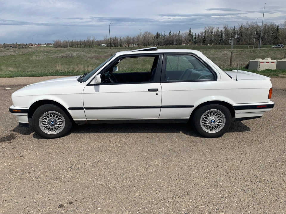 1991 BMW E30 3 Series - Image 8 of 31