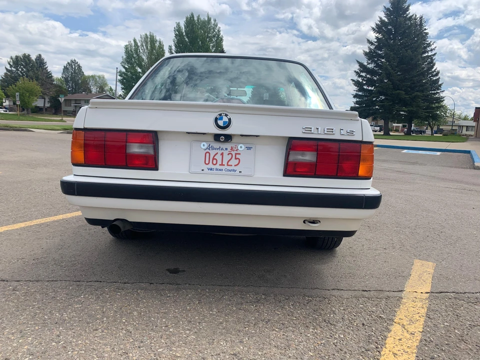 1991 BMW E30 3 Series - Image 11 of 31