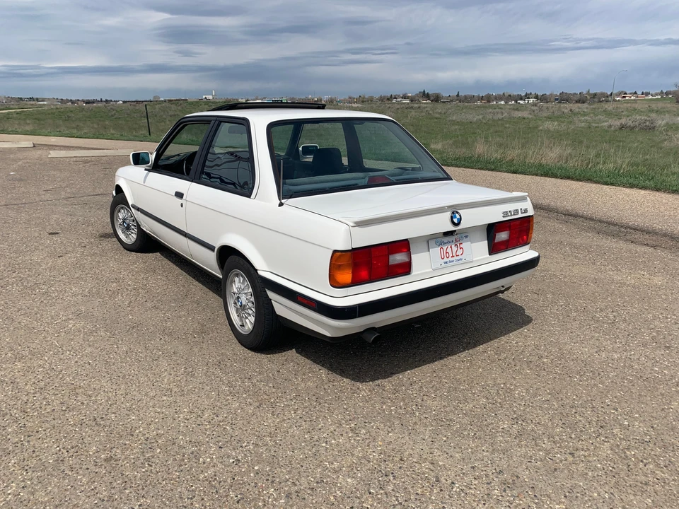 1991 BMW E30 3 Series - Image 10 of 31