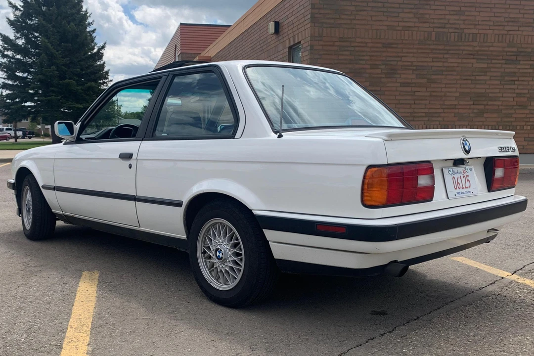 1991 BMW E30 3 Series - Image 4 of 31