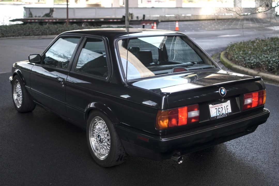 1991 BMW E30 3 Series - Image 4 of 31