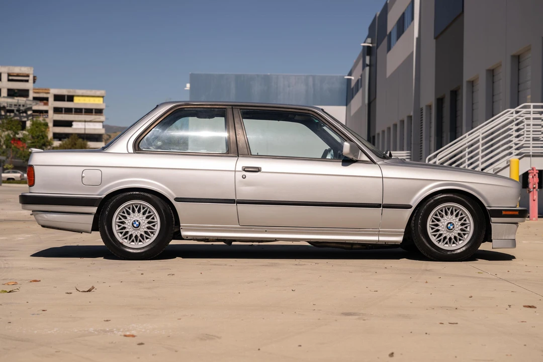 1991 BMW E30 3 Series - Image 3 of 31