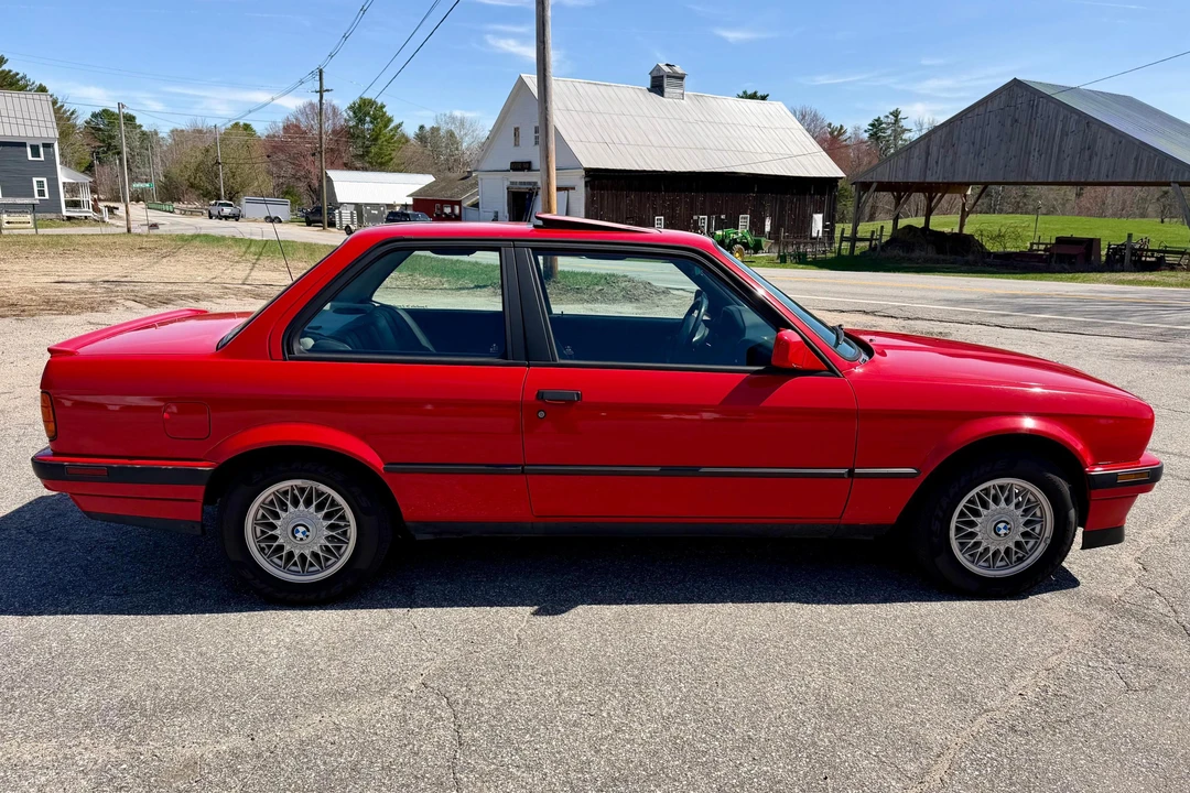 1991 BMW E30 3 Series - Image 3 of 31