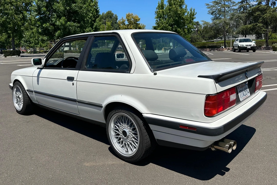 1991 BMW E30 3 Series - Image 4 of 31