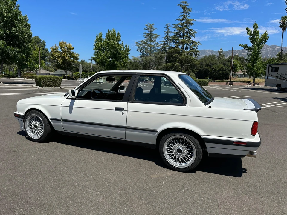 1991 BMW E30 3 Series - Image 15 of 31