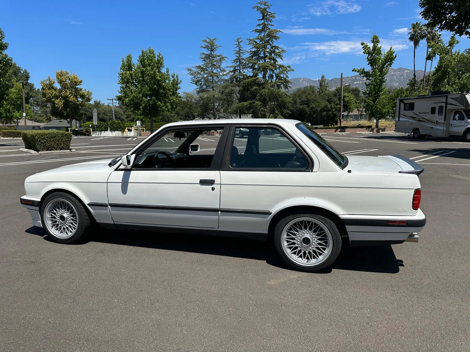 1991 BMW E30 3 Series - Image 14 of 31