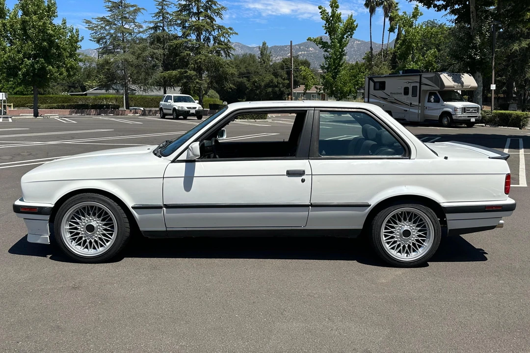 1991 BMW E30 3 Series - Image 3 of 31
