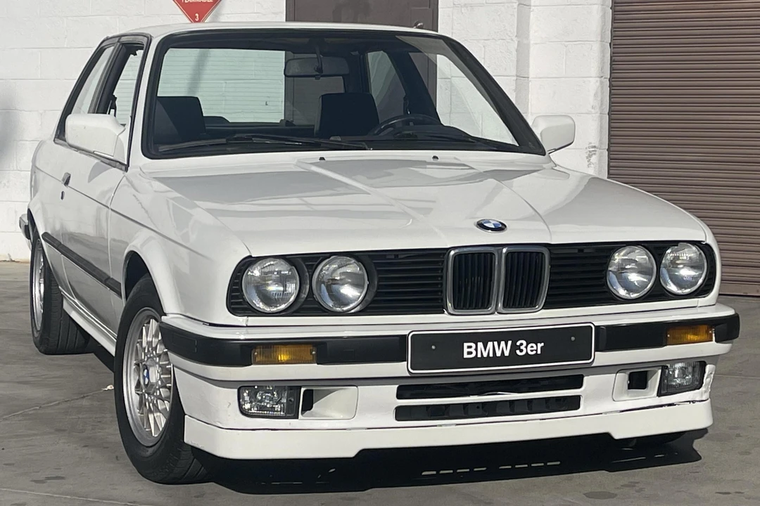 1991 BMW E30 3 Series - Image 2 of 31