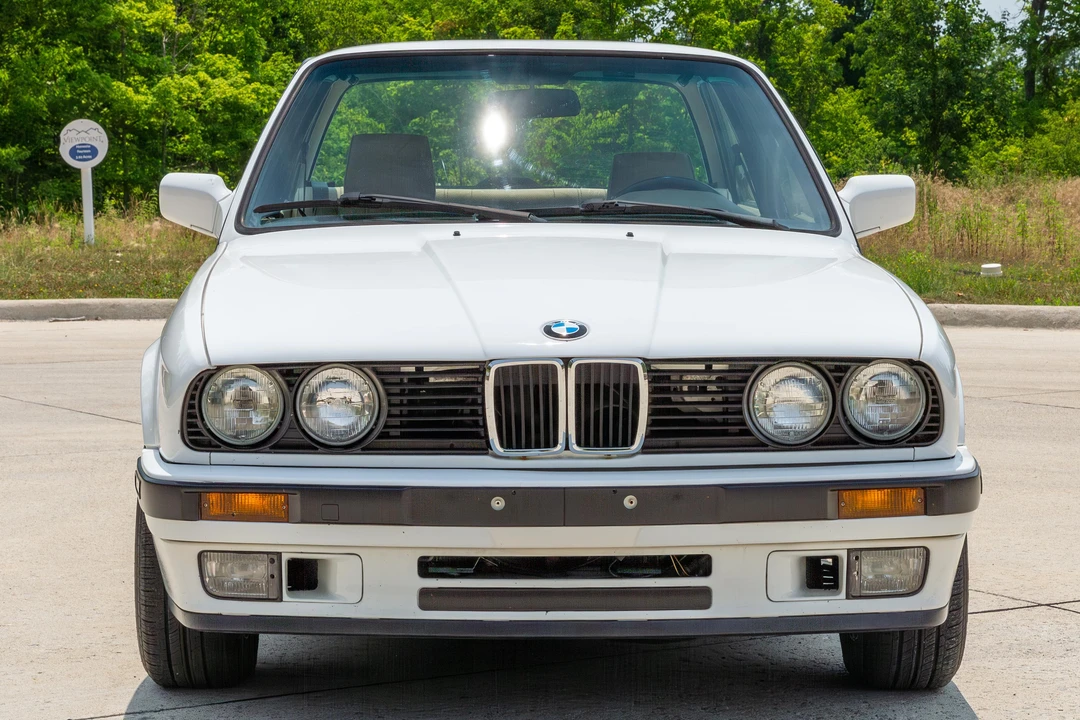 1991 BMW E30 3 Series - Image 2 of 31
