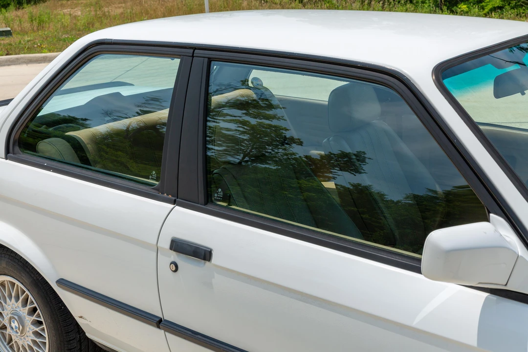 1991 BMW E30 3 Series - Image 28 of 31