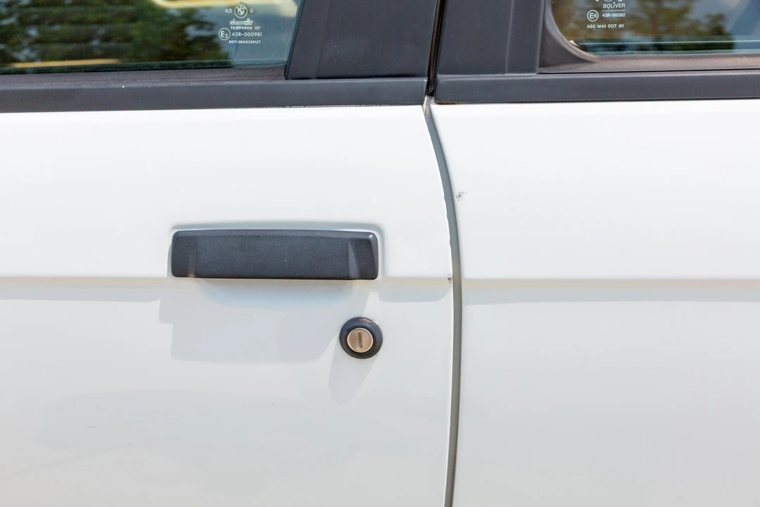 1991 BMW E30 3 Series - Image 17 of 31