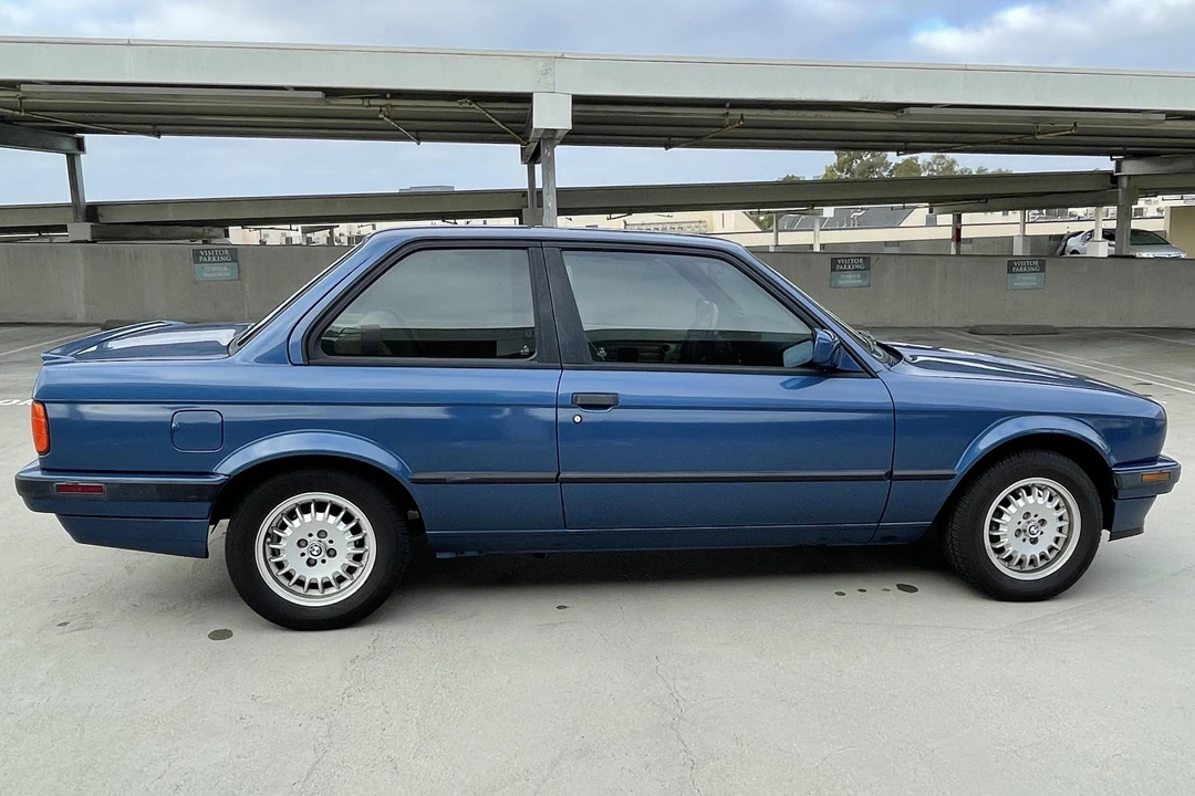 1991 BMW E30 3 Series - Image 3 of 31