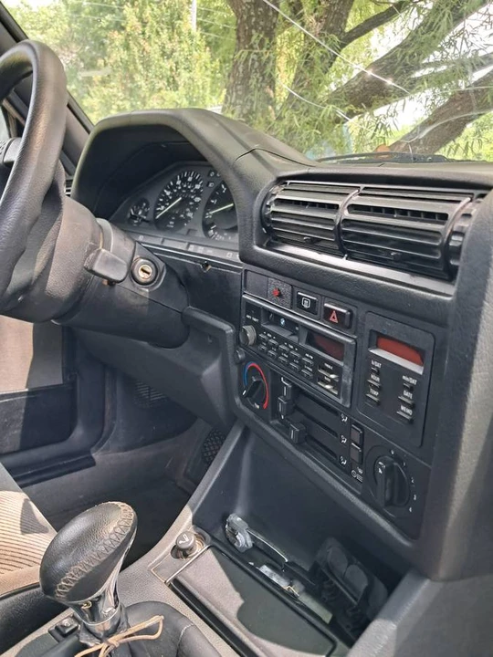 1991 BMW E30 3 Series - Image 6 of 20