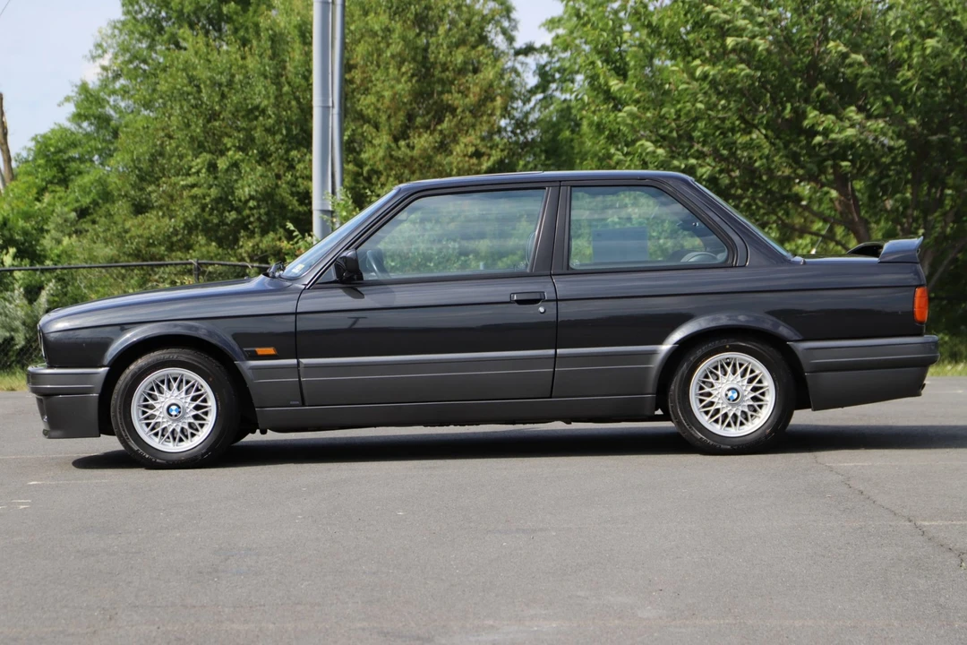 1991 BMW E30 3 Series - Image 3 of 31