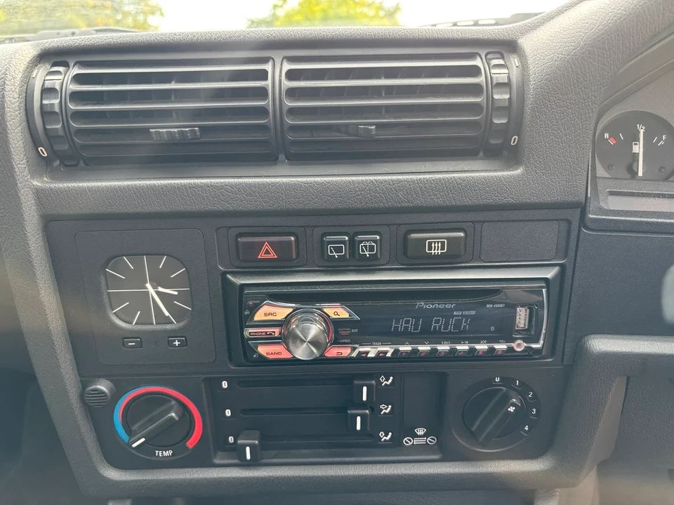 1991 BMW E30 3 Series - Image 25 of 30