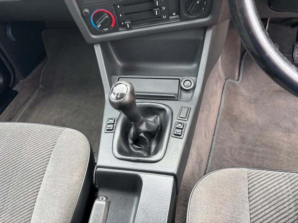 1991 BMW E30 3 Series - Image 29 of 30