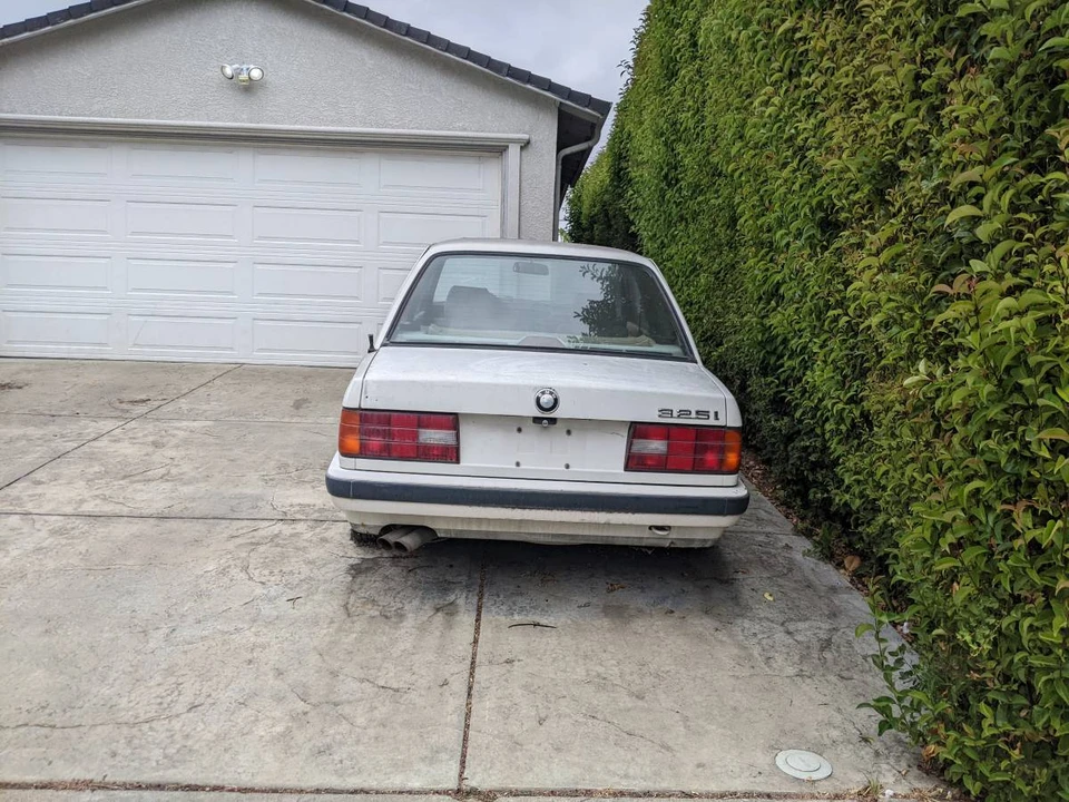 1991 BMW E30 3 Series - Image 2 of 21
